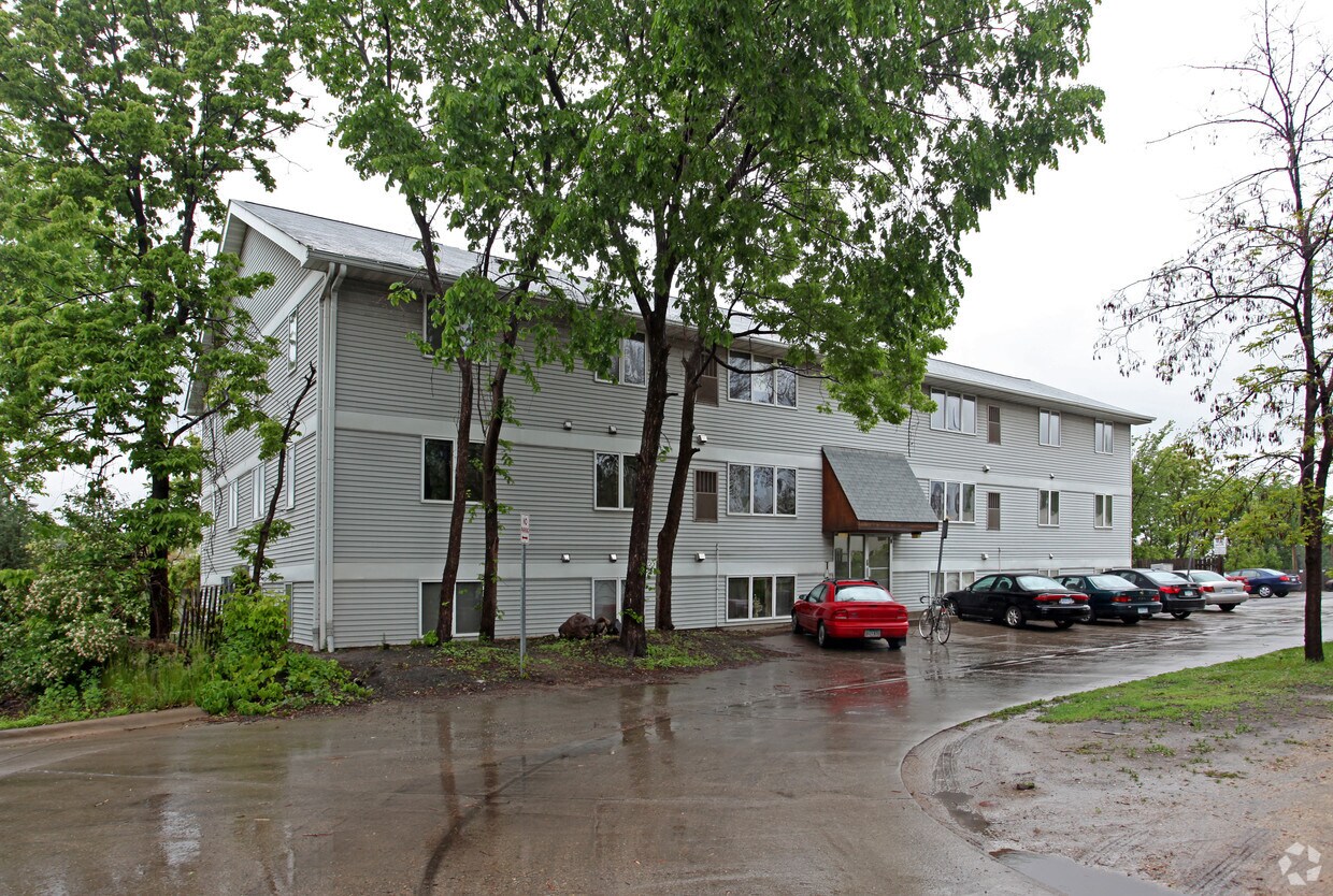 Foto principal - 860 10th Ave SE
