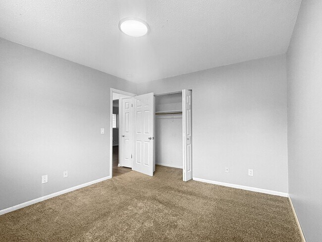 Foto del edificio - 2424 36th St SW