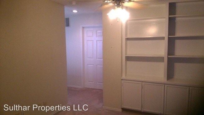 Foto del edificio - 201 Oakbrook Dr