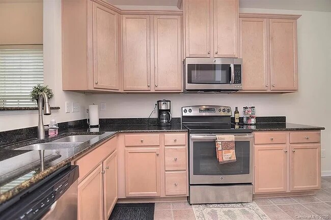 Foto del edificio - 9566 Birkwood Ct