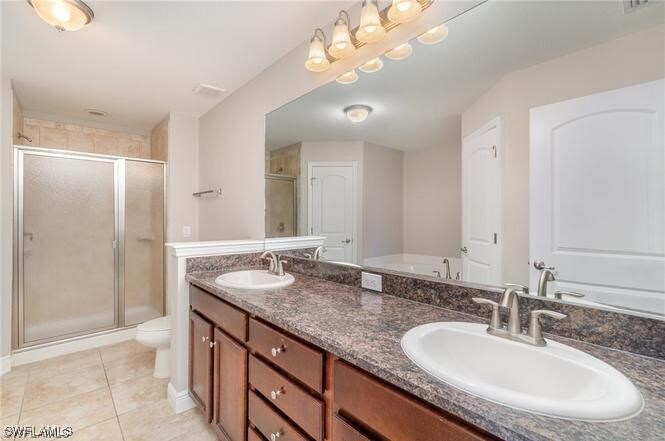 Building Photo - 3423 NE 12th Ave