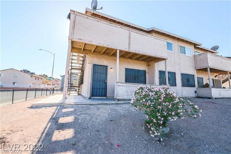2353 Exeter Dr Unit D, Las Vegas, NV 89156 Condo for Rent in Las