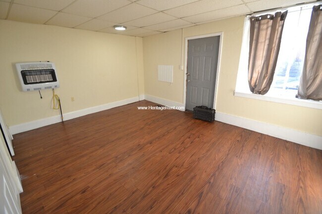 Building Photo - 1042 Marshall Ave