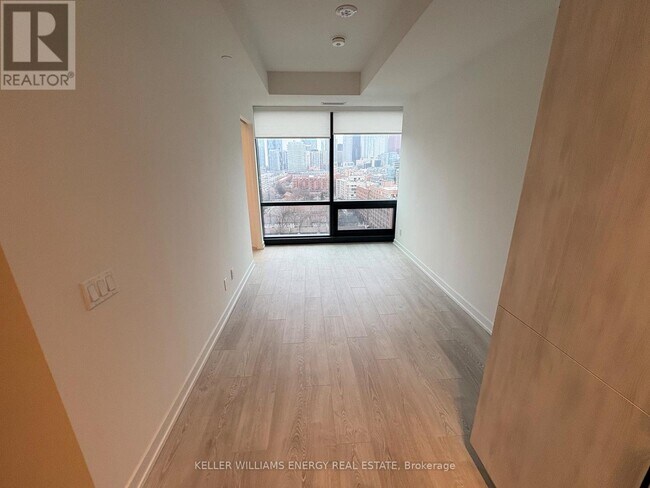 Building Photo - 35 Parliament St