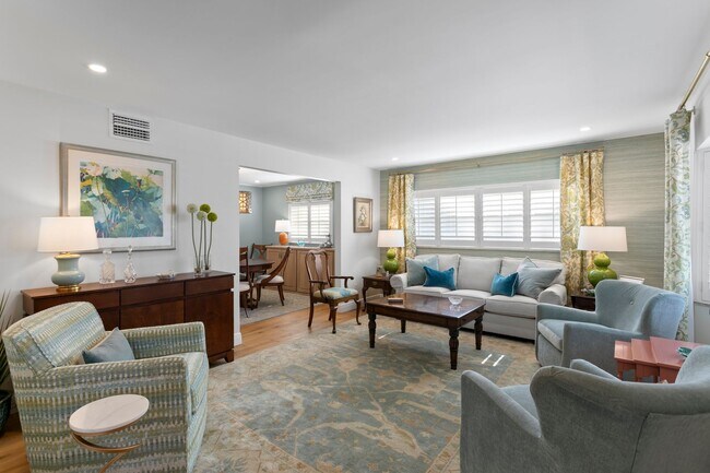 Foto del edificio - 4 bed, 3ba, 2 car garage home in Culbreath Heights