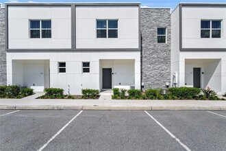 Building Photo - 395 Famagusta Dr