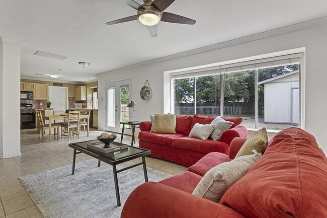 Foto del edificio - 302 Milton Cove