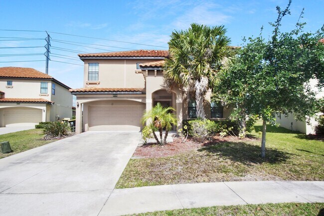 Foto del edificio - Furnished pool home in Providence now avai...