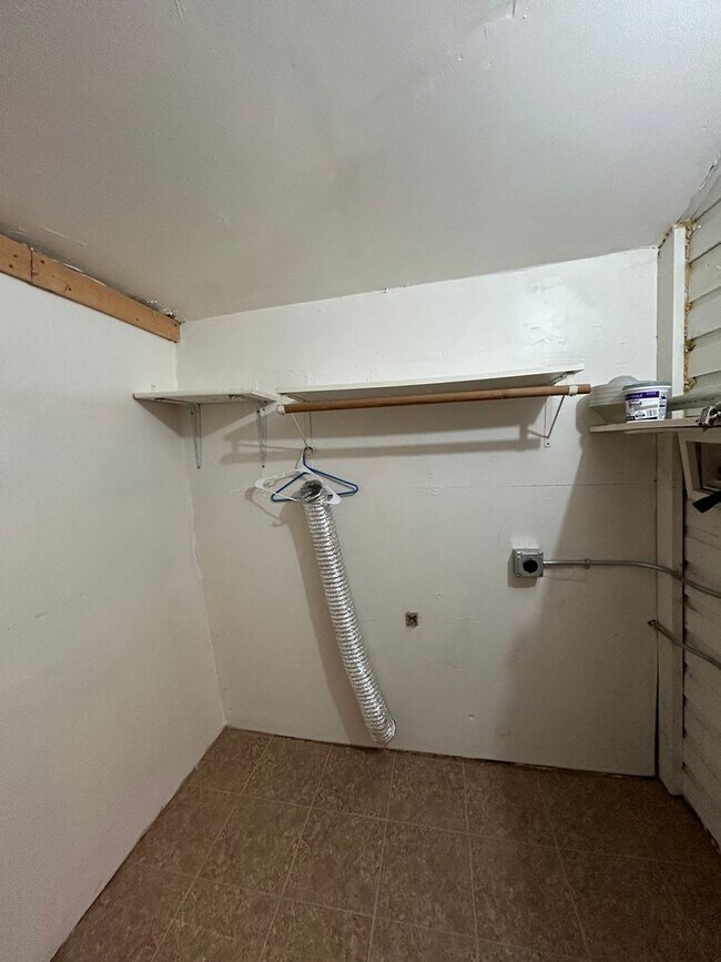 Foto del edificio - COZY 2 BEDROOM VINTAGE HOME