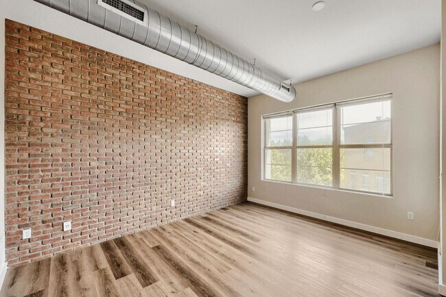 Foto del edificio - 7700 E 29th Ave