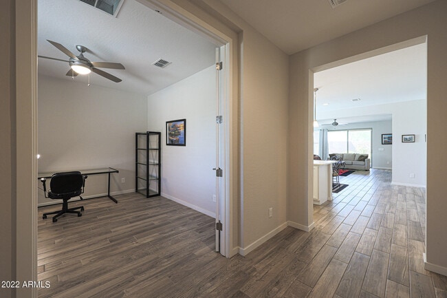 Building Photo - 2955 E Tina Dr