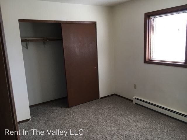 Building Photo - 5765 E Bogard Rd