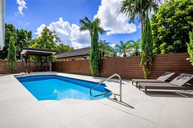 Foto del edificio - 15932 SW 101st Terrace