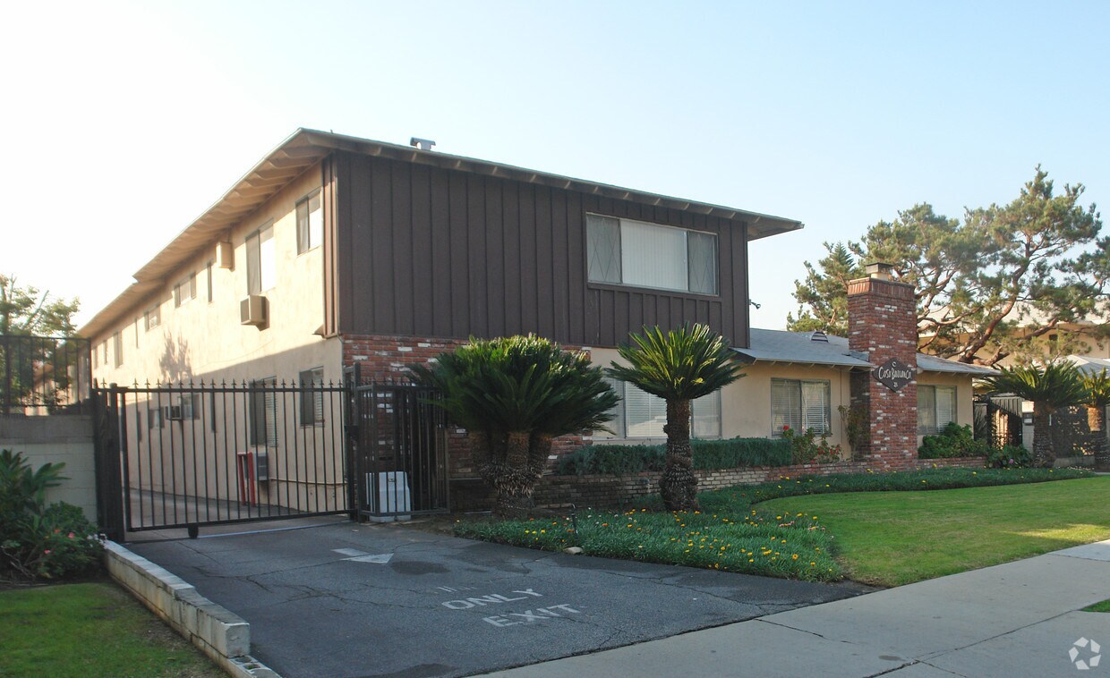 Primary Photo - Casa Barranca