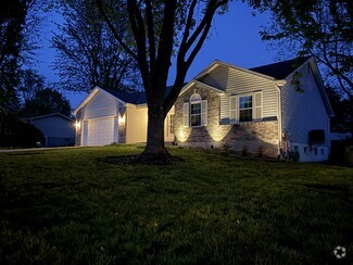 Building Photo - 738 Starlight Dr