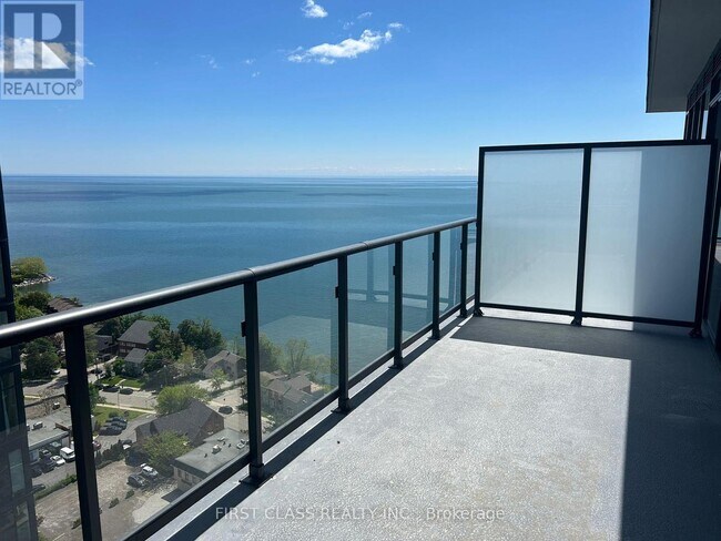 Photo du bâtiment - 2075 Lakeshore Rd.