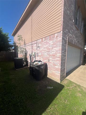 Foto del edificio - 4256 Meadowknoll Dr
