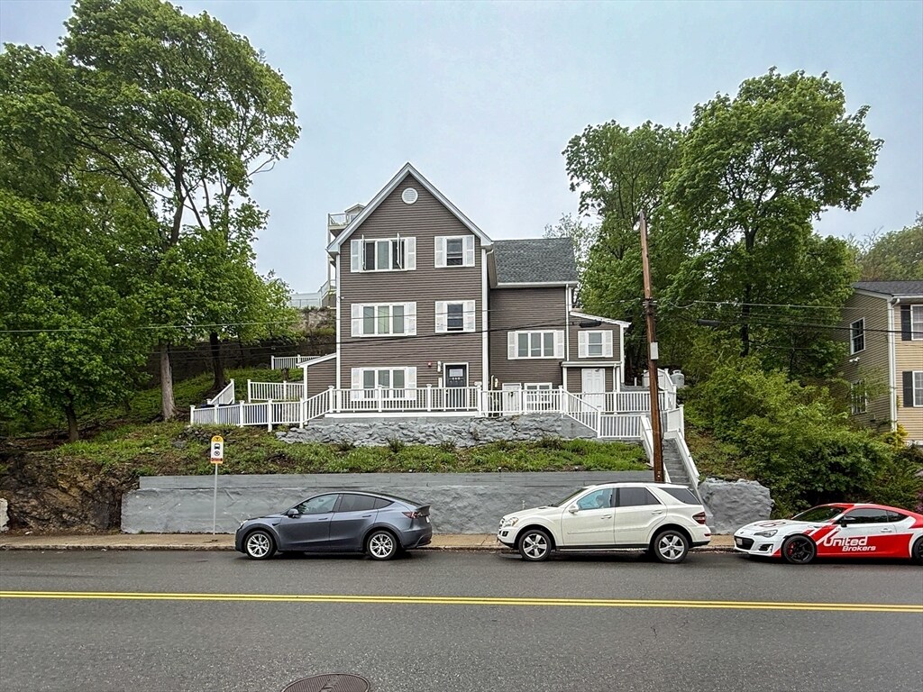 Foto principal - 468 Salem St