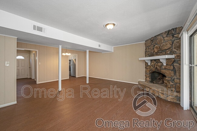 Building Photo - 724 Cahaba Manor Trail