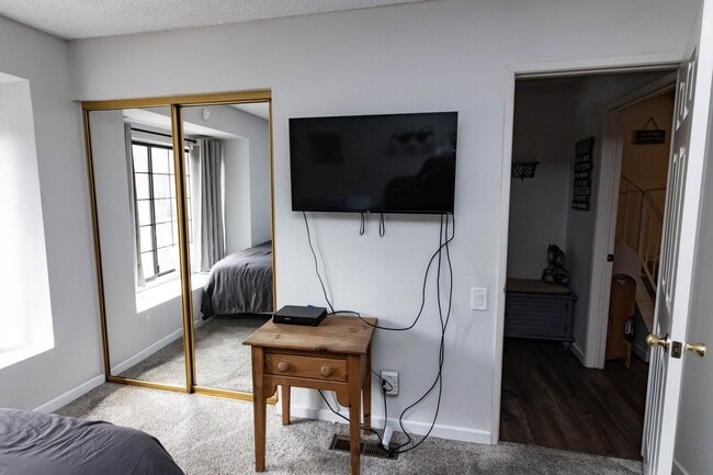 Building Photo - 3 Bedroom 2 Bathroom Condo in Big Bear Lake