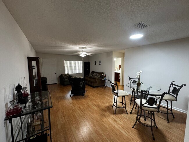 Foto del edificio - Active 55+ Living in On Top of the World – 2BR/2BA Villa with Resort-Style Amenities!