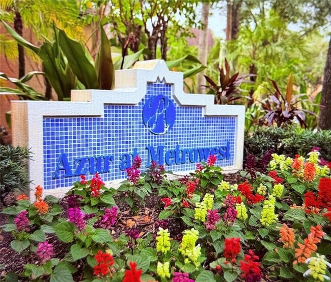 Foto del edificio - 6360 Raleigh St