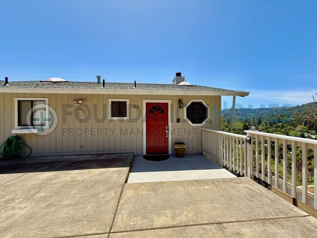 Foto del edificio - 93 Live Oak Ave