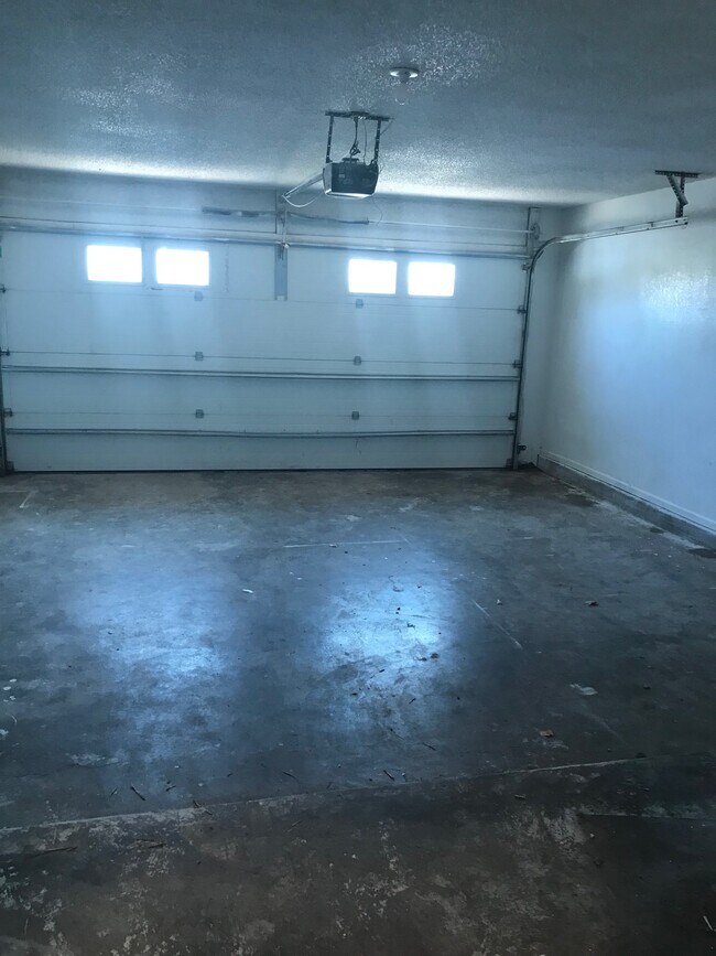 Building Photo - 1311 80th St