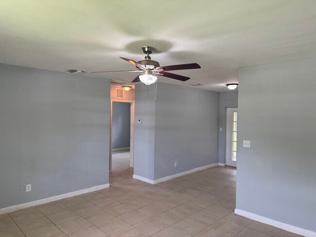 Foto del edificio - 1740 SW 70th Way