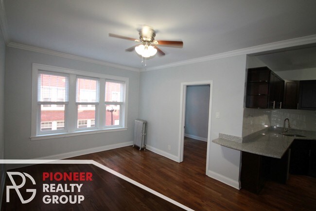 Building Photo - 6100 N Winthrop Ave