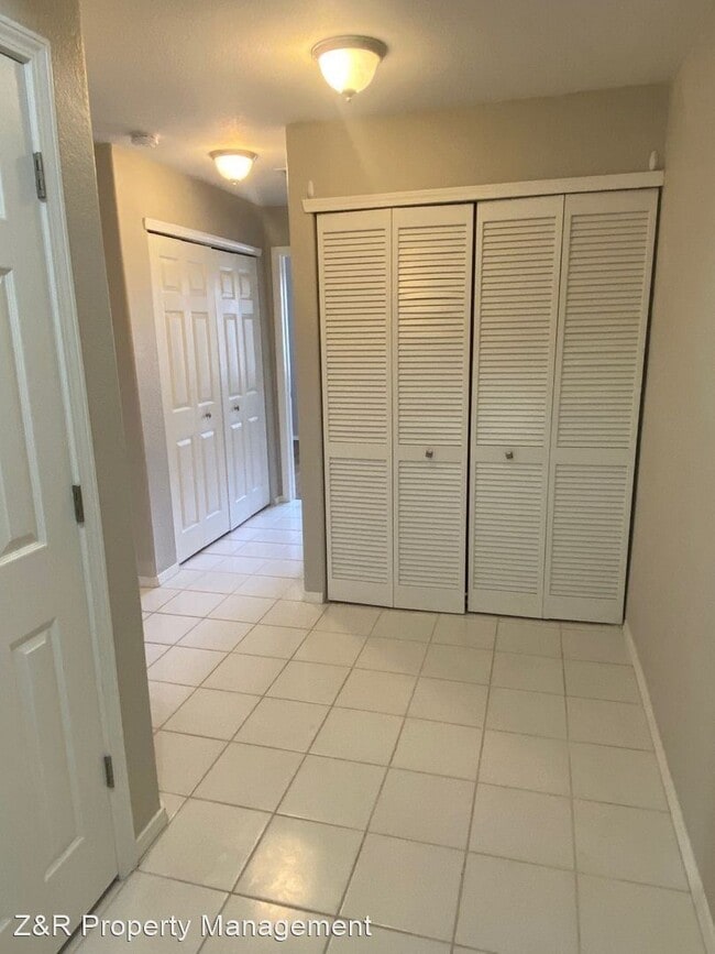 Building Photo - 3081 Mandalay Grove