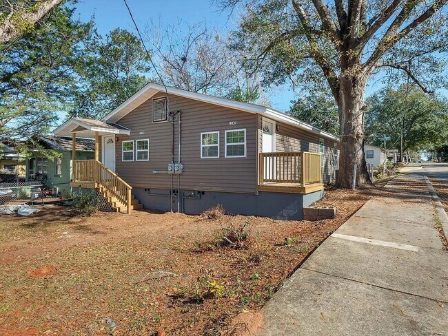 Foto del edificio - Affordable and Renovated 2/1!