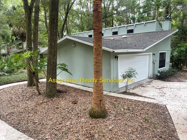 Foto del edificio - 3/2 North West!- Reduced rent to $1,500 a ...