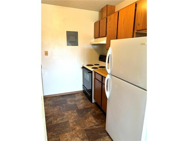 Foto del edificio - 602 E Warren St