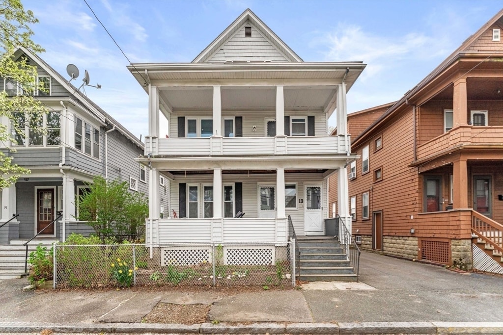 Foto principal - 15 Carney St