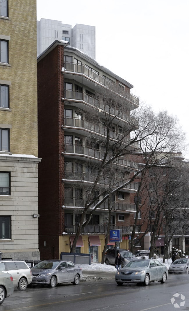 Building Photo - LE MONTAIGNE