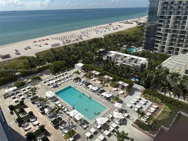 Building Photo - 2301 Collins Ave