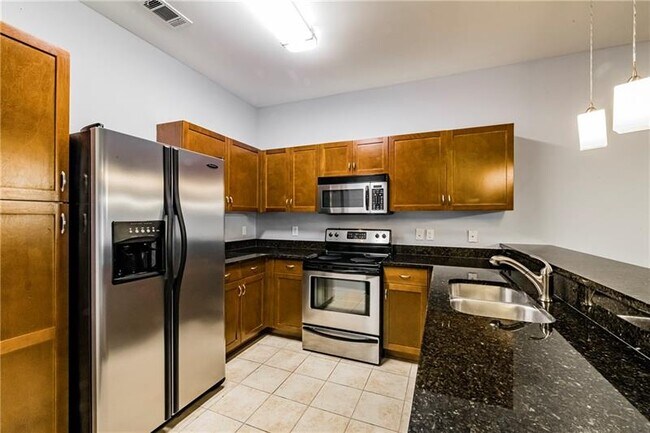 Foto del edificio - 870 Mayson Turner Rd NW