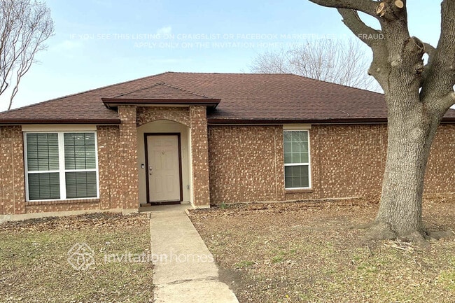 Building Photo - 611 Hanover Dr