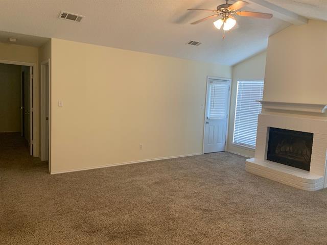 Building Photo - 1204 Cardinal Oaks Dr