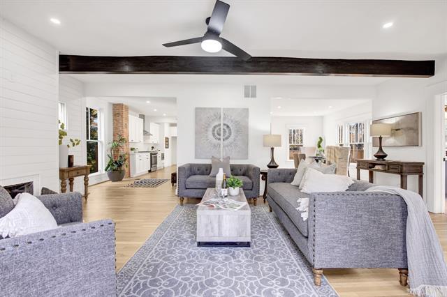 Foto del edificio - 200 N Rosemont Ave