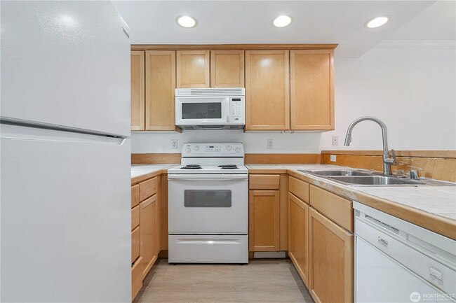 Foto del edificio - 17921 80th Ave NE