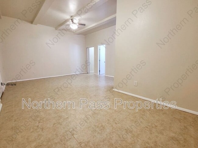 Foto del edificio - 3420 Morehead Ave