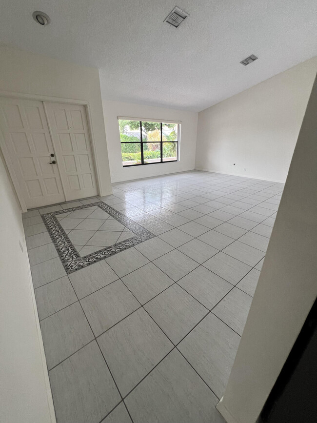 Building Photo - 23289 Lago Mar Cir