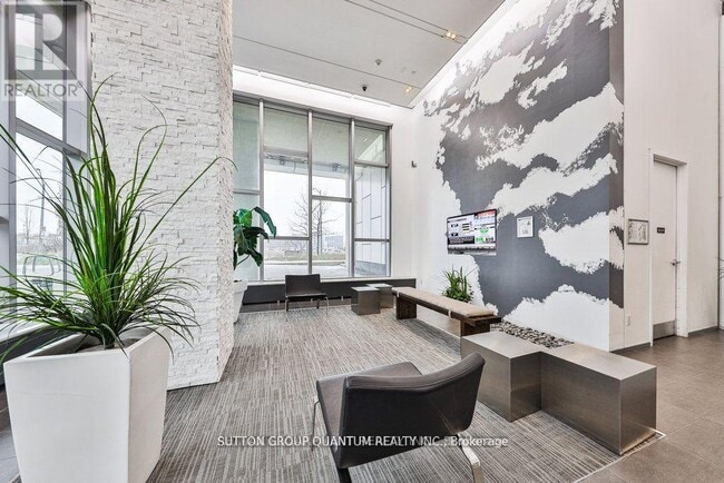 Building Photo - 360-360 Square One Dr