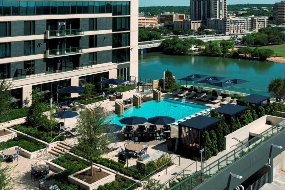 Primary Photo - Urban Oasis: High-End Residences in the He...
