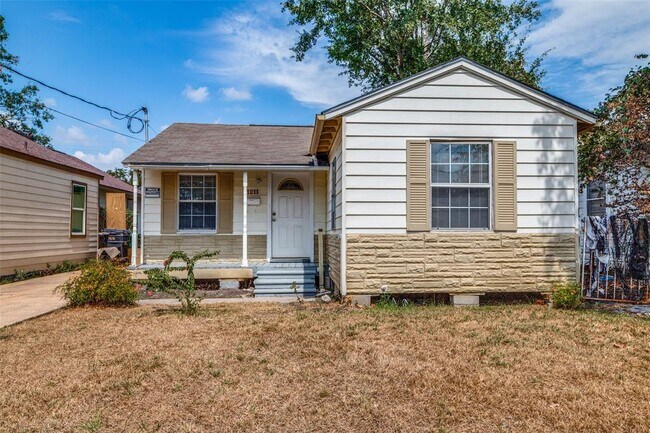 Building Photo - 1211 Common Park Dr