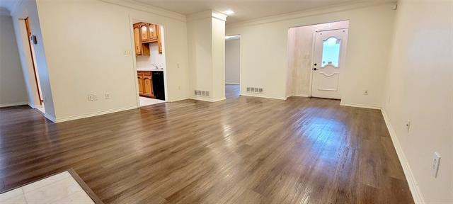 Building Photo - 3400 Wells Dr