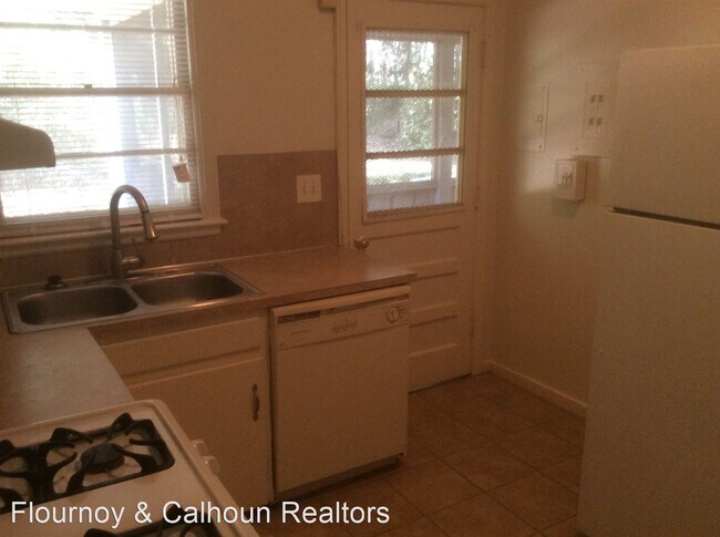 Foto del edificio - 1670-1672 Wildwood Ave