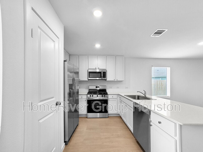 Foto del edificio - 106 Nicholas Rd